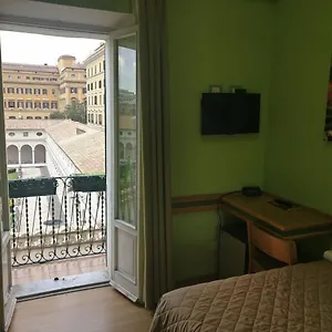 Pavia Hotel Rome