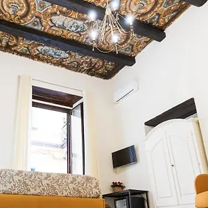 La Maschera Di Pulcinella Guest house Naples